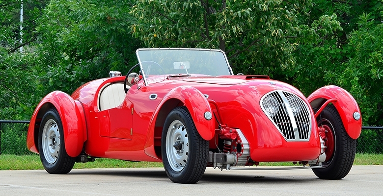 Eddie's Rod and Custom 1950 Healey Silverstone